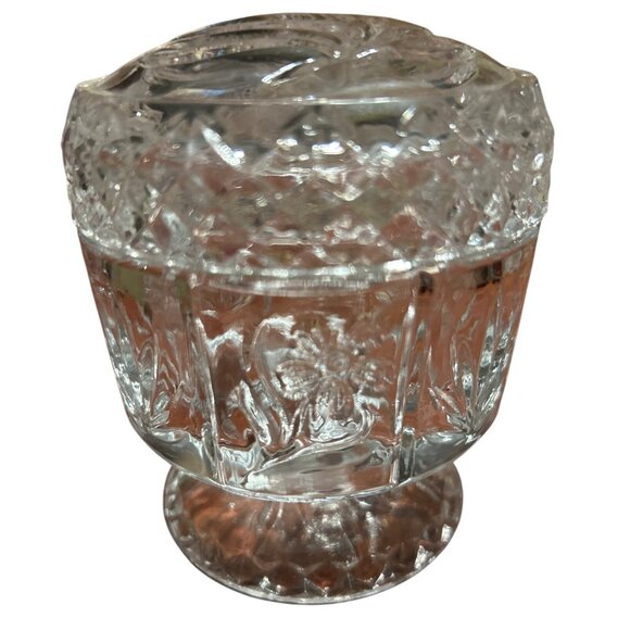 Vintage Avon Crystal Glass Lidded Pedestal Trinket Box With Floral Etching - Picture 2 of 7